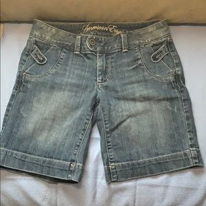 American eagle bermuda shorts